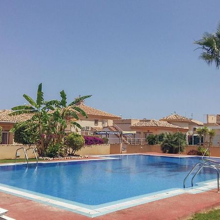 Cozy Home In Orihuela Costa With Kitchen Dehesa de Campoamor  Ngoại thất bức ảnh